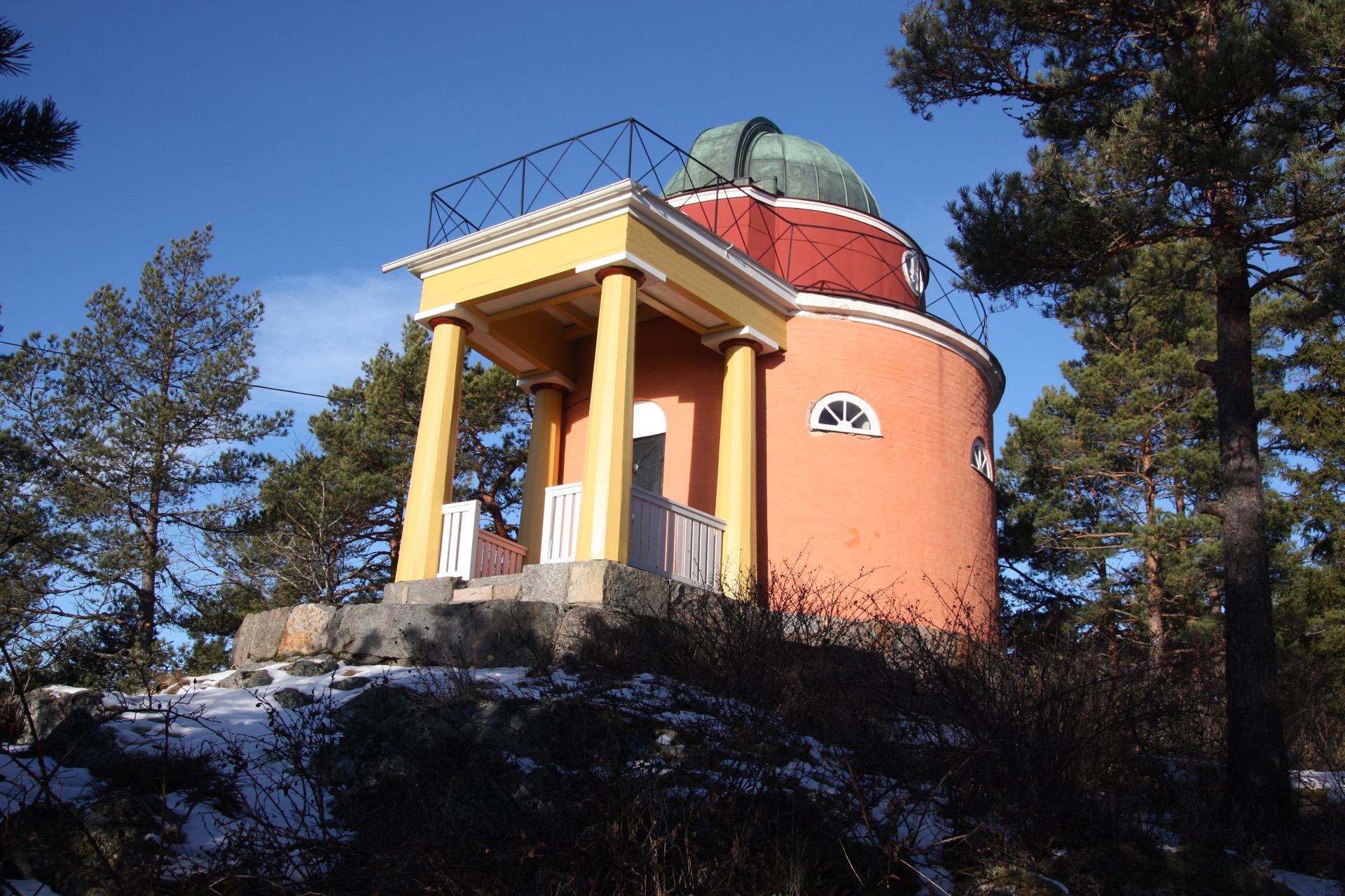 Nils Tamms första observatoriekupol från 1919